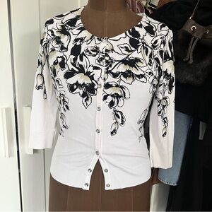 White House black market Floral Button-Up Cardigan with jewel button sz small